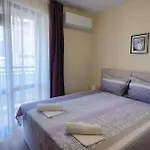 Luxury Ekaterina 아파트