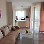 Luxury Ekaterina 체르노모레츠