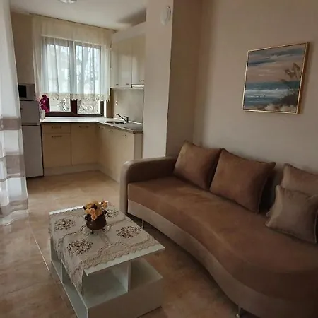 Luxury Ekaterina Černomorec