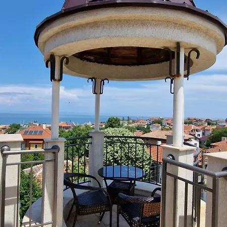 Luxury Ekaterina 切尔诺莫雷茨